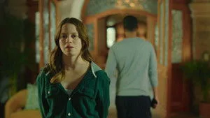 Başına Ödül Kondu